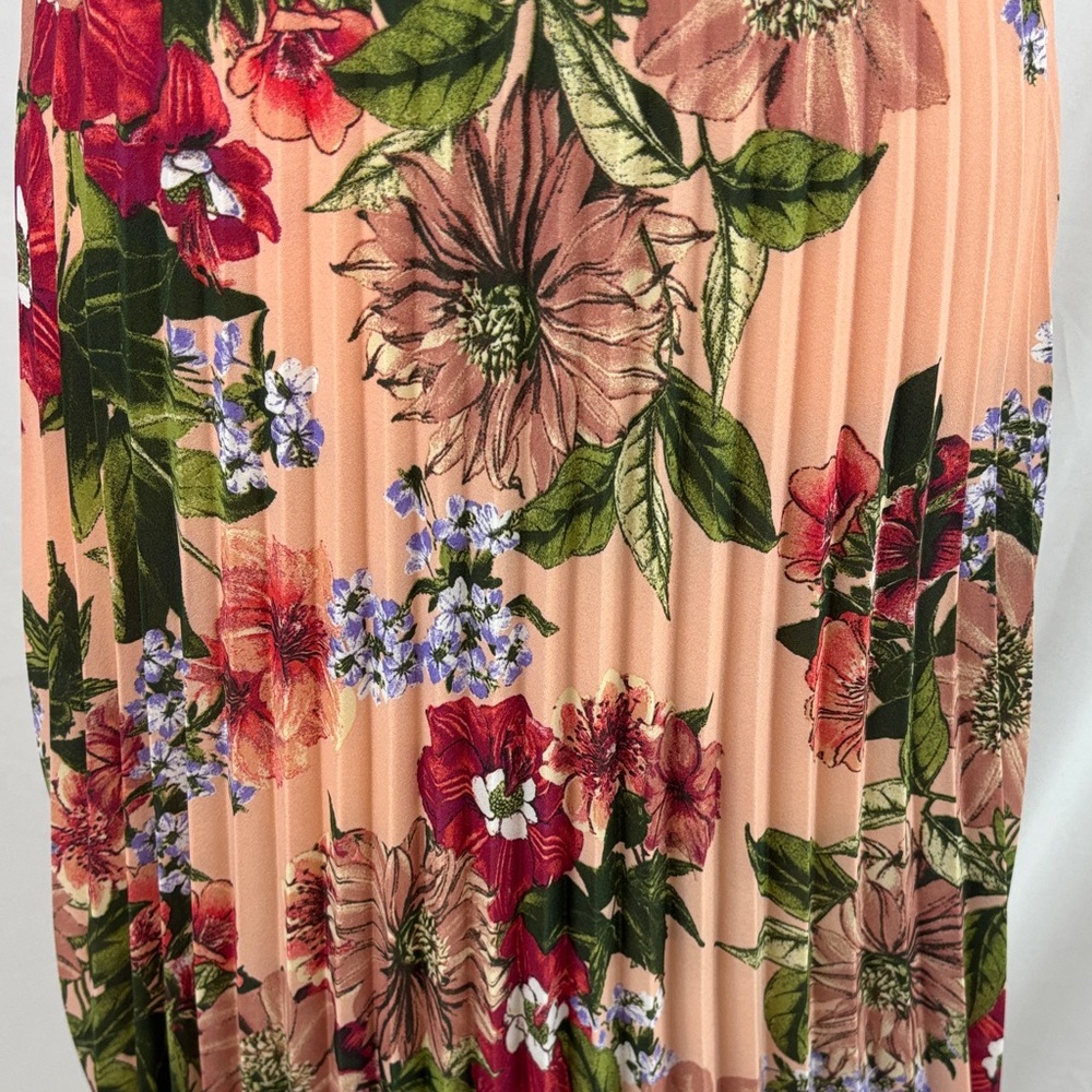 Leith Pleated Dress - Picture 6 of 8